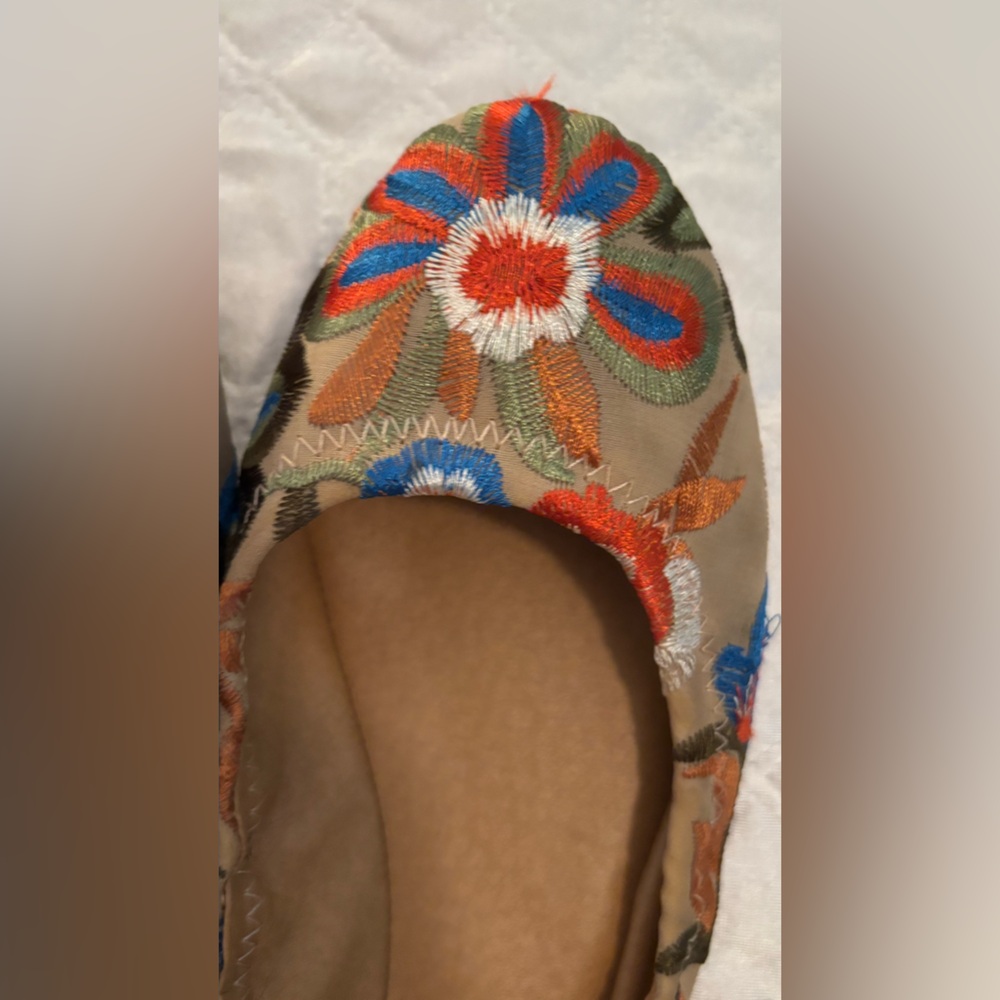 Lucky Brand Women's Floral Embroidered Flats - Multicolor - Picture 2 of 5